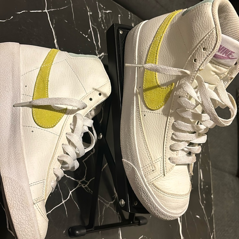 Kids Nike BLazers